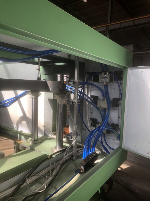 1500 sztuk/h Maszyna do tworzenia kartonów jajowych Maszyna do tworzenia płytek jajowych Linia produkcyjna do produkcji płytek jajowych Płytki jabłkowe Buty płytki płytki dziecięce I więcej