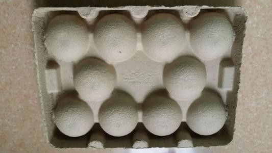 Odpady papieru Stare pudełko Przetwarzanie papieru Maszyna na talerze do jaj Linia produkcyjna Pulp Moulding Fruit Tray Moulding Egg Tray Maszyna do produkcji ceny
